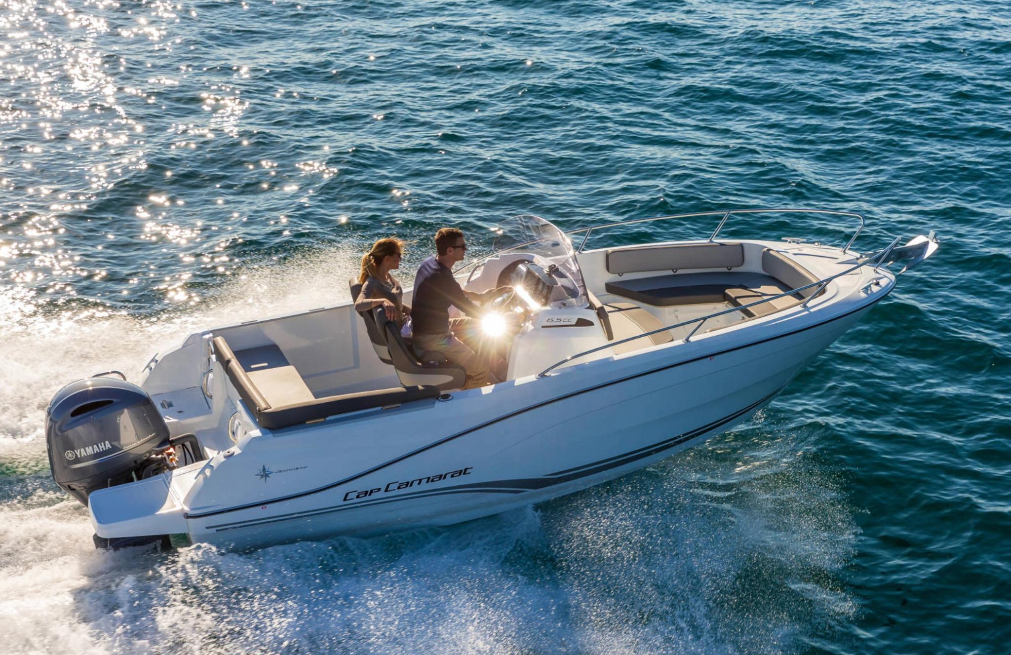 Bateau neuf Camarac avec moteur Yamaha en Corse chez un concessionnaire de bateaux