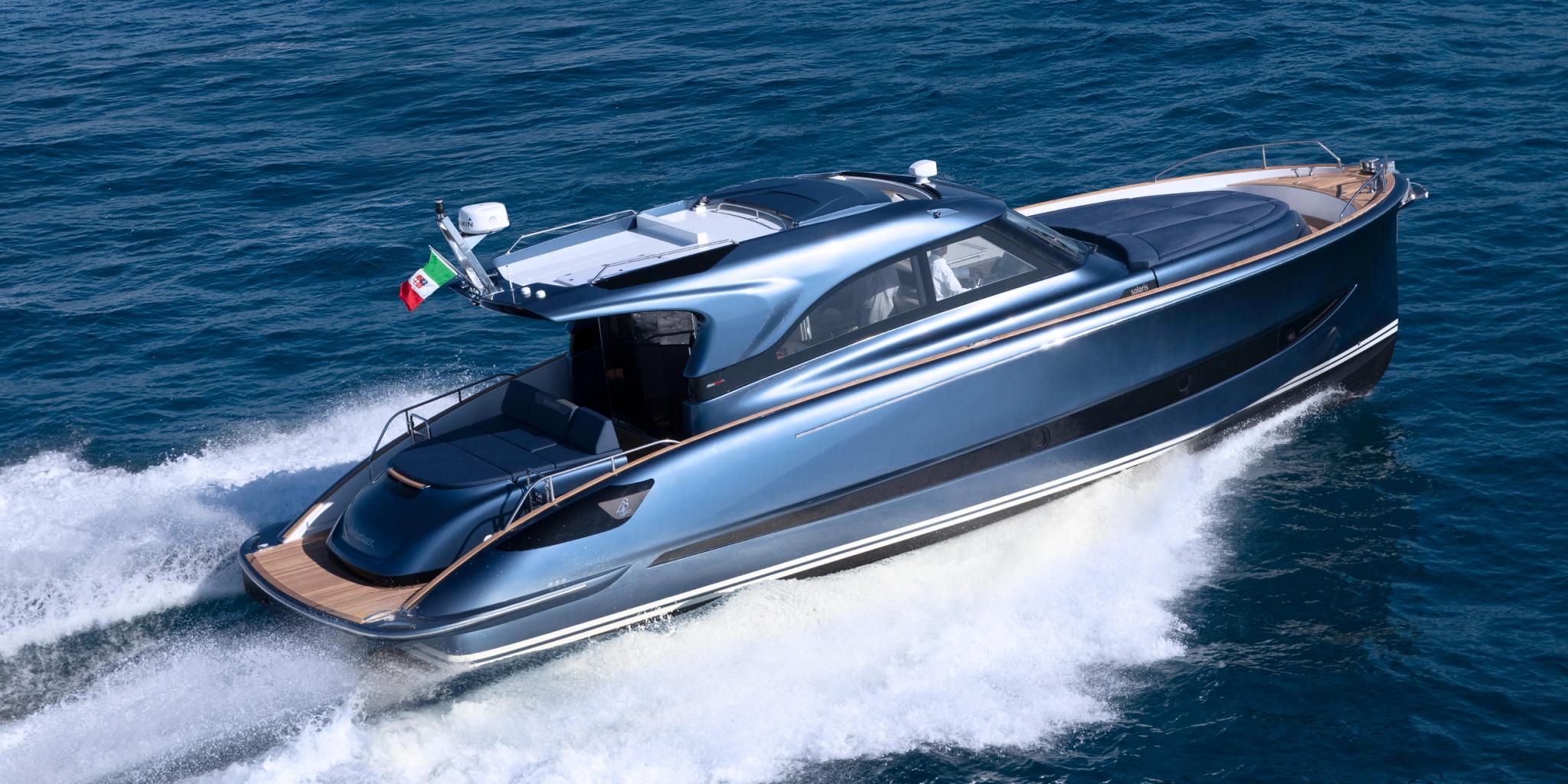 Concessionnaire de bateaux neufs en Corse proposant des yachts de luxe modernes